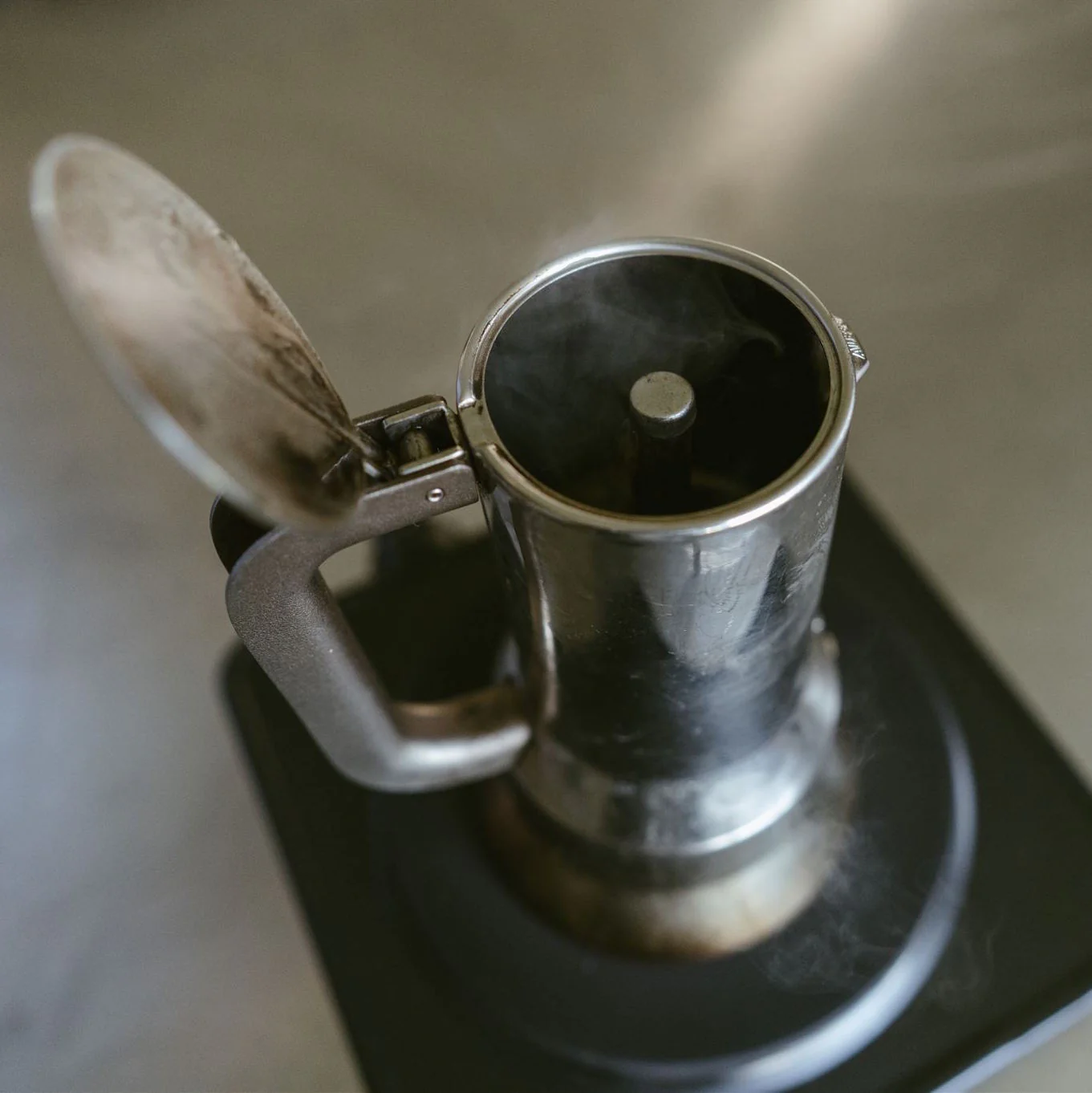 Alessi 9090 Moka Pot - Image 6